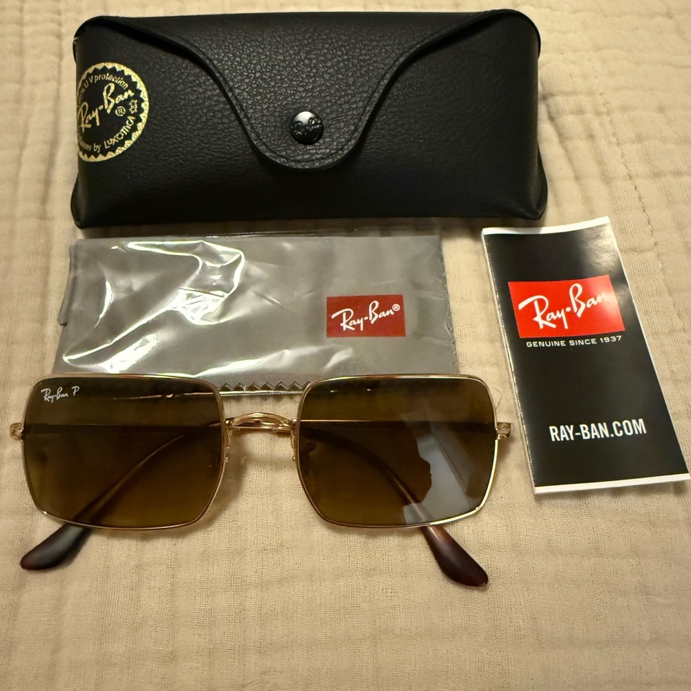 Ray-Ban Gold Sunglasses with Brown Lenses